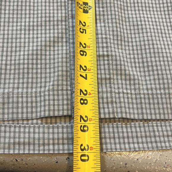 VINTAGE IZOD SHORT SLEEVE BUTTON DOWN COTTON CHECKERED SHIRT GREEN SIZE M - Picture 8 of 10